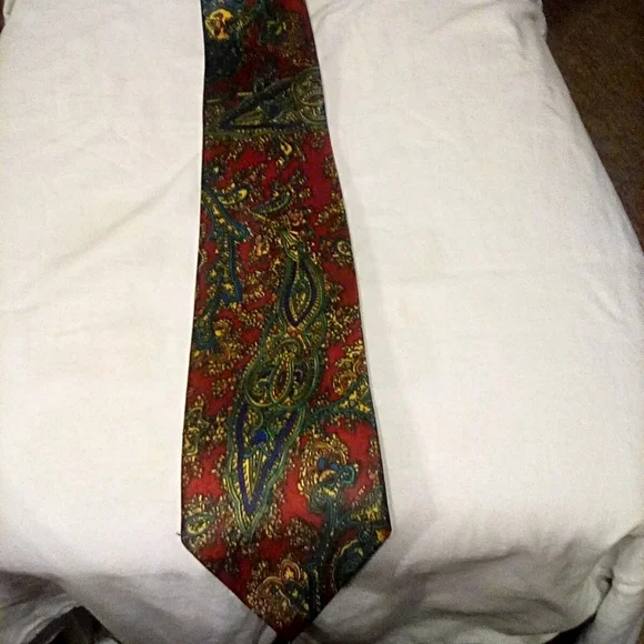 Polyester 100 % hand made tie - Picture 1 of 2